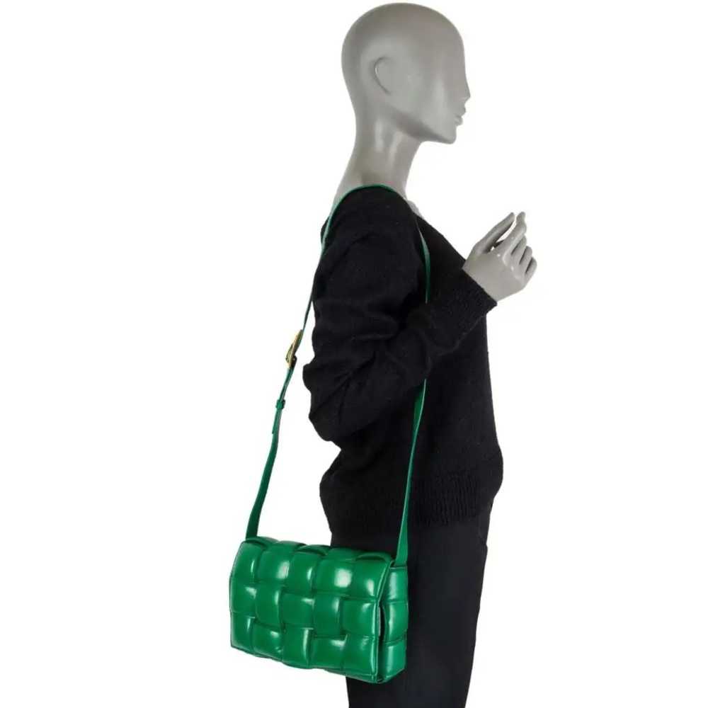 Bottega Veneta racing green and gold small padded cassette bag - Picture 6 of 8